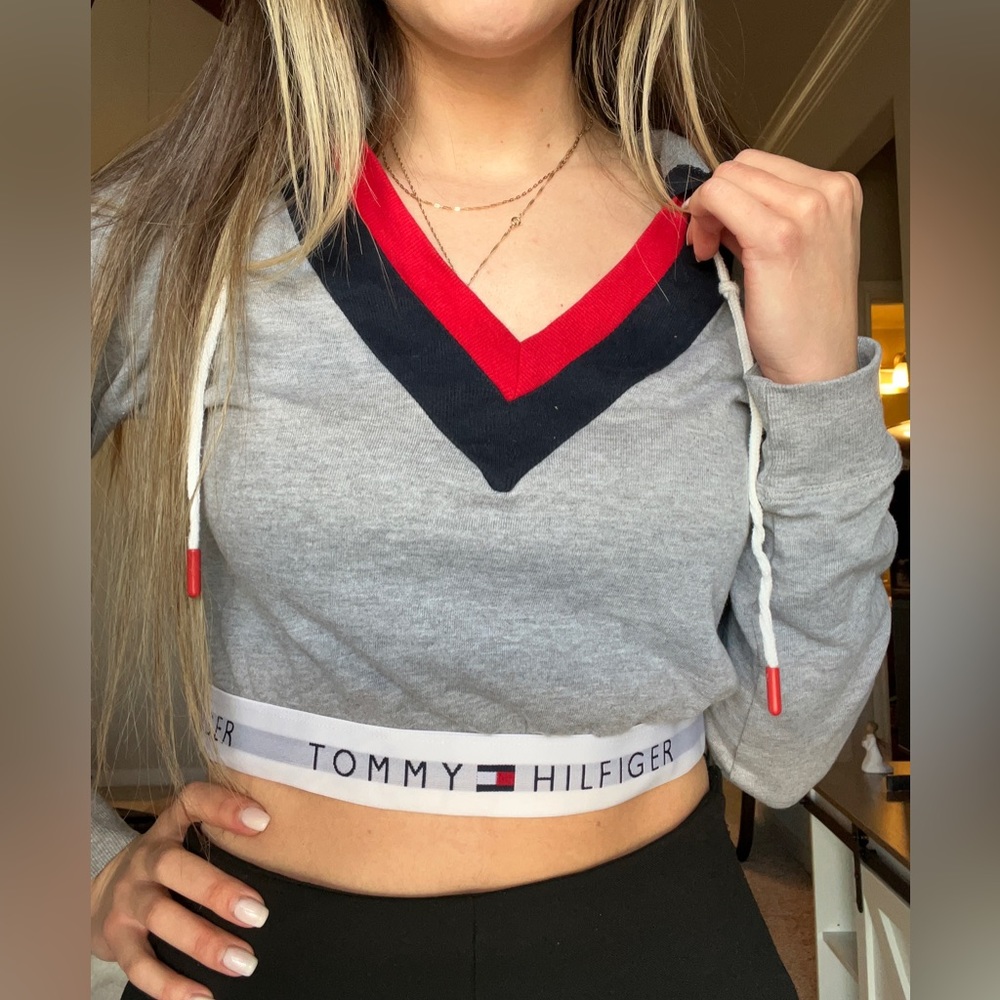 Tommy crop hoodie